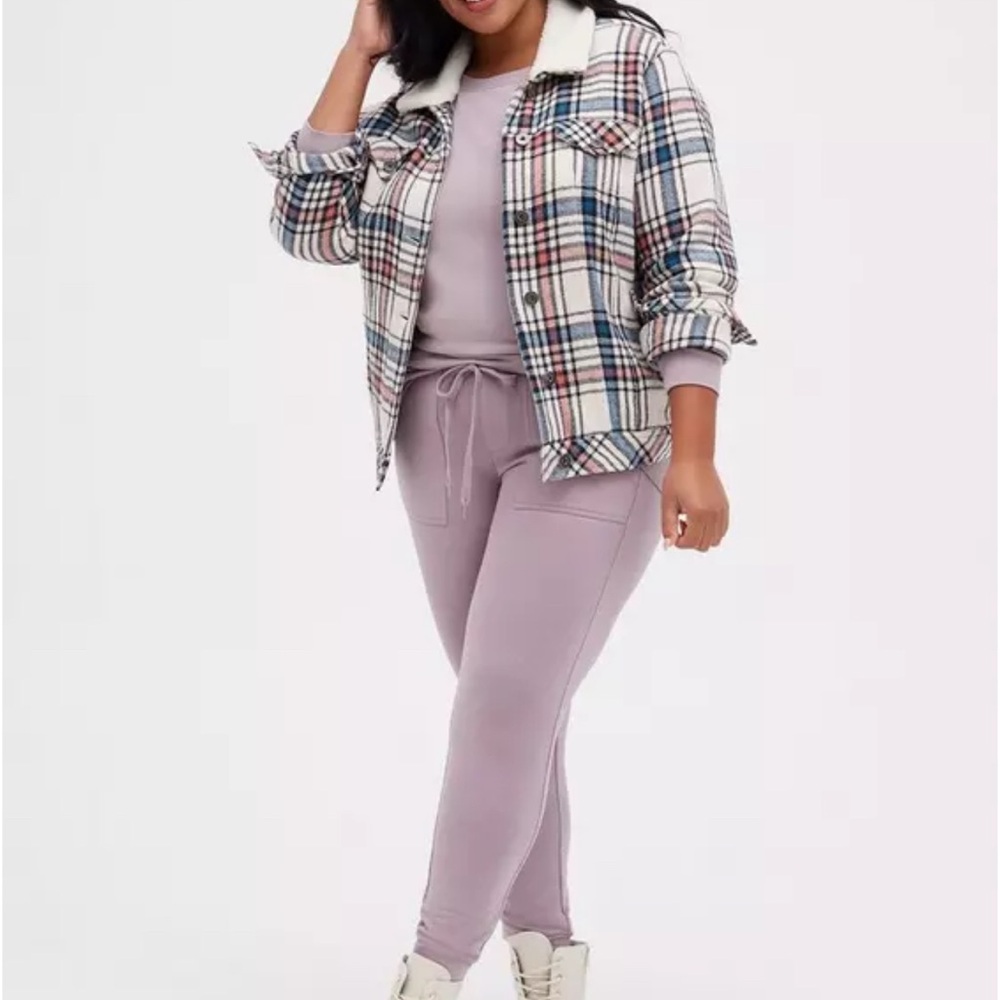 NWT Torrid Sherpa Lined Trucker in Size 00